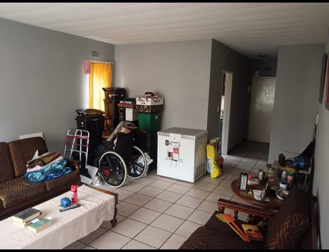 2 BEDROOM TOWNHOUSE FOR SALE IN ALBERTON NORTH